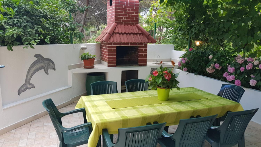 Others 3, HOUSE-APARTMENTS ELA -MIRCA- FAMILY HOLIDAY, Supetar