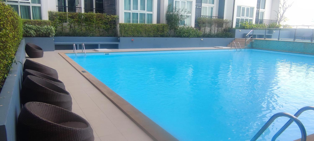 Swimming Pool 4