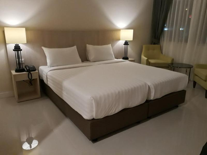 Bedroom 12