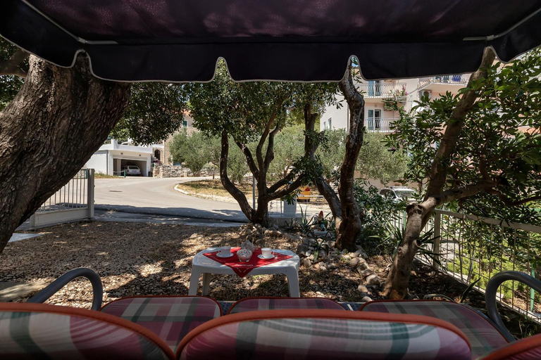 Facilities 5, Vila Milena, Baška Voda