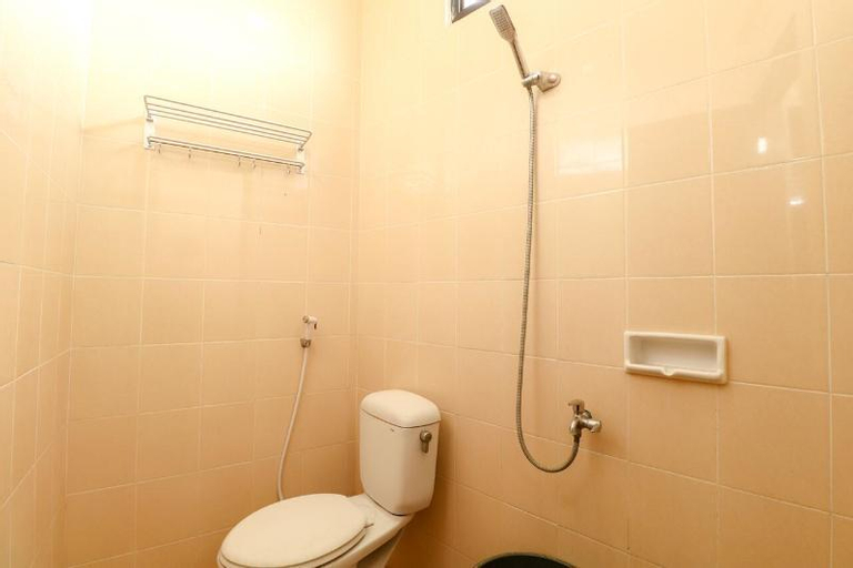 Bathroom 10