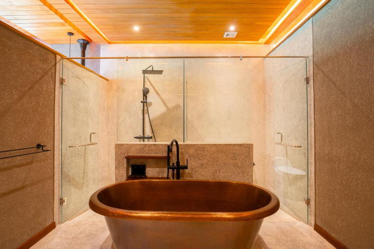 Bathroom 4
