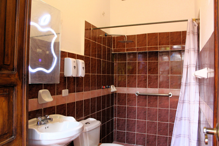 Bathroom, Apart Hotel Loma Chica Quito, Quito