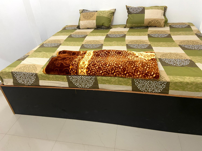 Others 4, Garuda Guest House, Varanasi