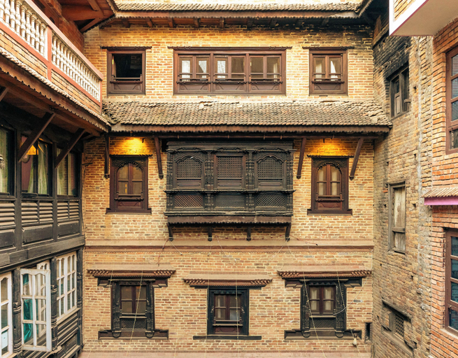 Exterior & Views