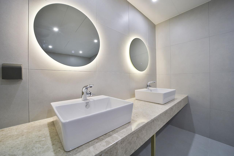 Bathroom 9