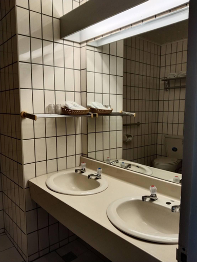 Bathroom 3
