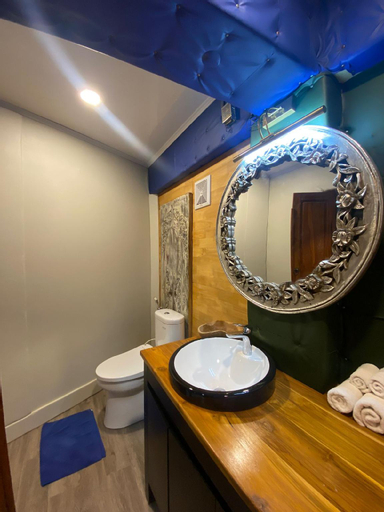 Bathroom 5