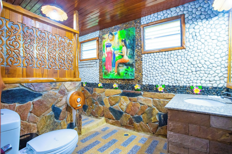 Bathroom 15