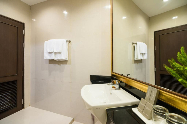 Bathroom 4
