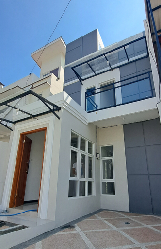 Villa Fistie Azza, Malang