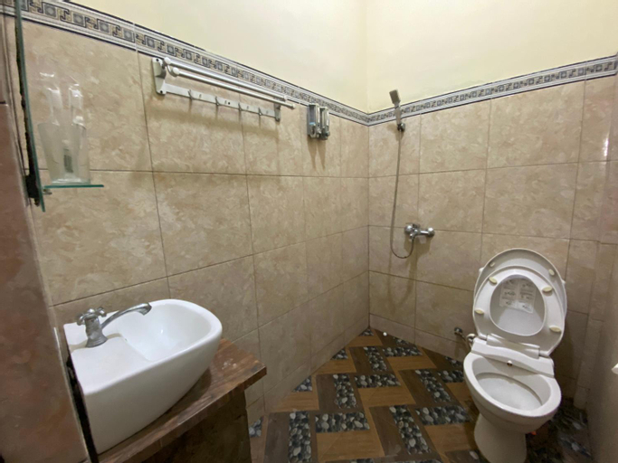 Bathroom 5