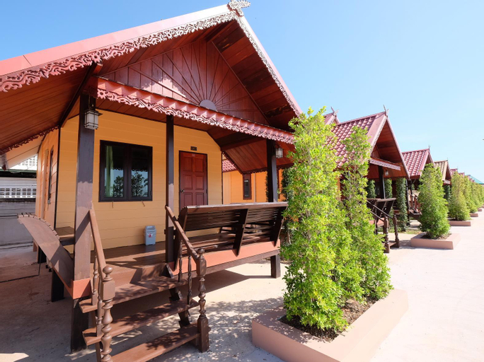 Prakaithong hotel, Sawang Daen Din