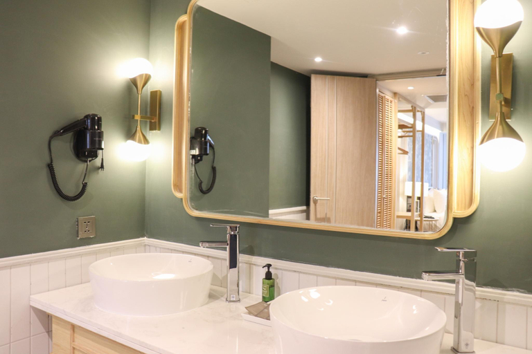 Bathroom 3