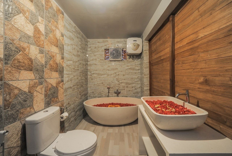 Bathroom 5, The Lebak Canggu, Badung
