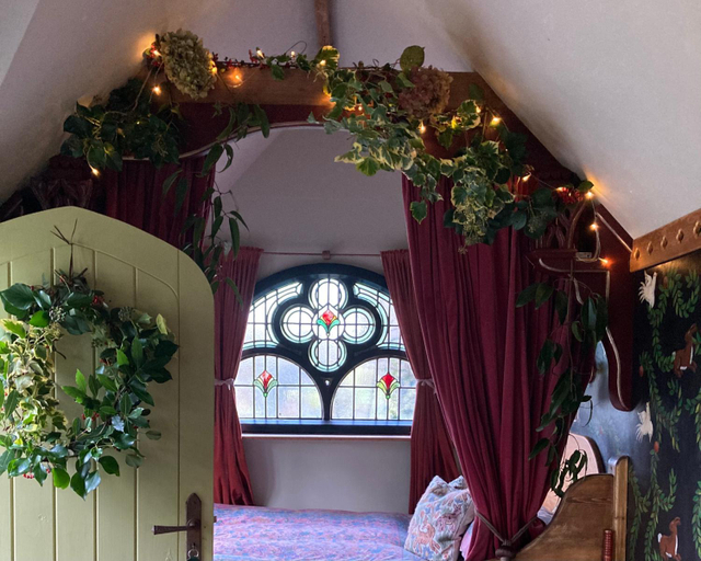 Bedroom 4, Enchanting Hand Painted Tabernacle with Hot Tub, Cornwall