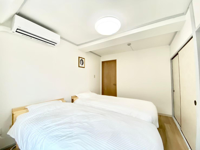 Bedroom 12