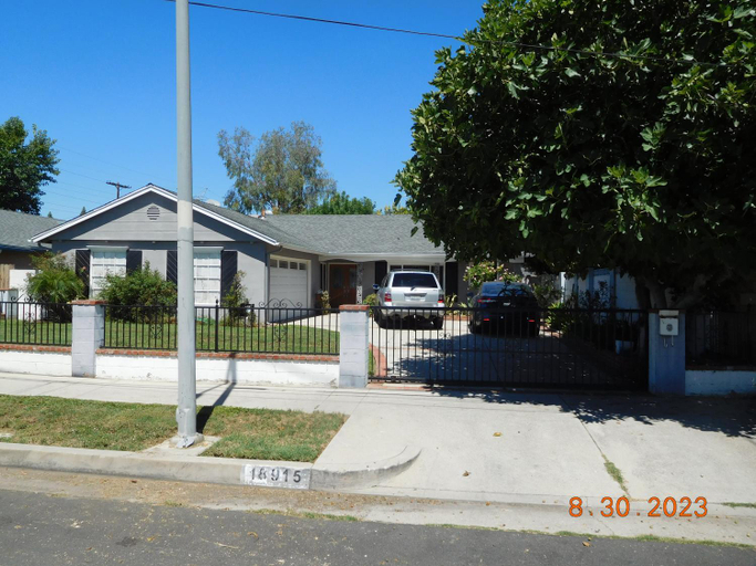 Others 2, Nice Northridge 4-2-2 home near CSUN and Pierce College, Los Angeles