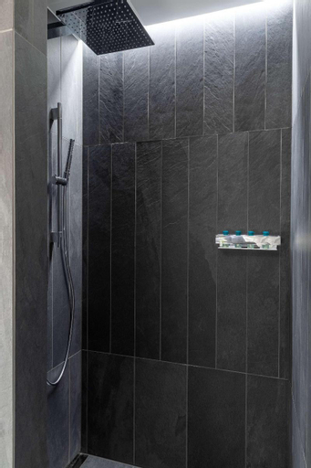 Bathroom 5