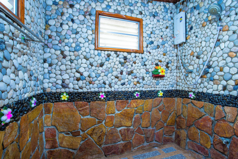 Bathroom 4