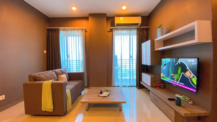 Homey Combined 3Br With Working Room At Gp Plaza Apartment, Central Jakarta