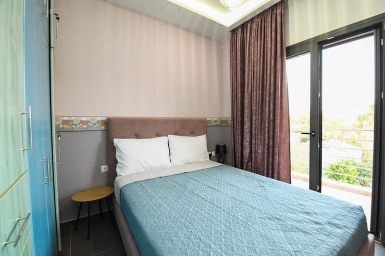 Bedroom 3, Nektarios & Eftychia Suites - Two Independent Apartments with Shared Pool & BBQ, Ionian Islands