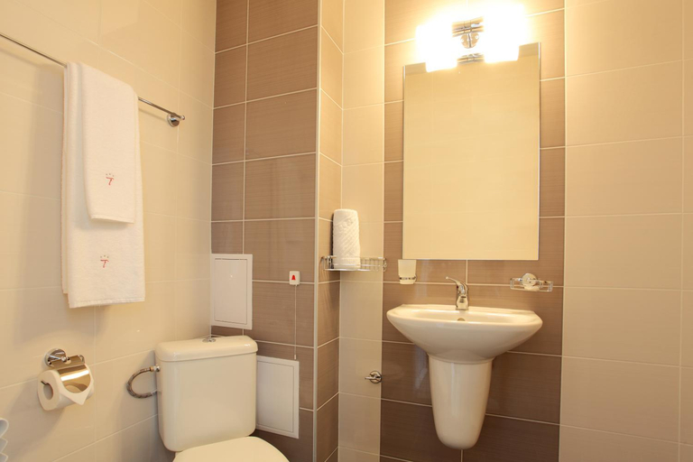 Bathroom 2, Teodora Palace Hotel, Rousse
