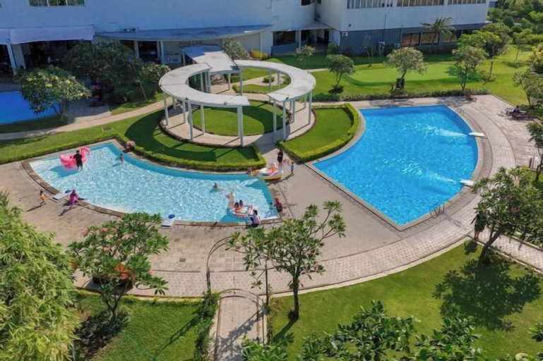 Swimming Pool 16