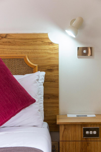Bedroom 8