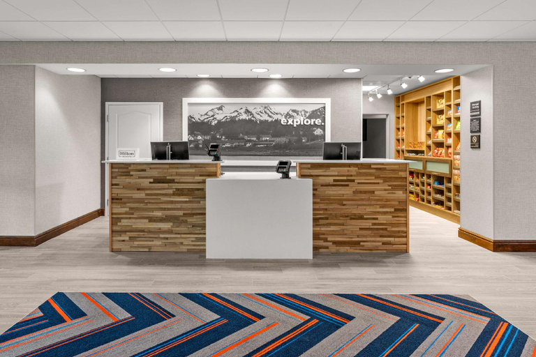 Public Area 3, Hampton Inn & Suites Fairbanks, Fairbanks North Star