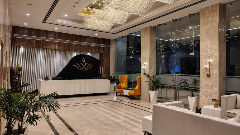 Public Area 3, Green Mountain Resort, Guna