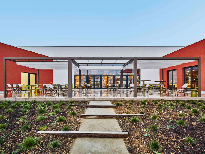 Exterior & Views 2, Mercure Paris Orly Airport, Essonne
