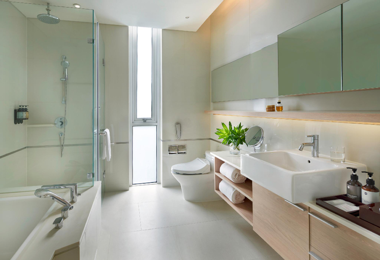 Bathroom 12