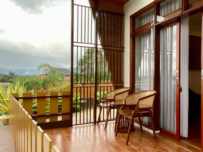 Others 4, Vany Villa Balige, Toba