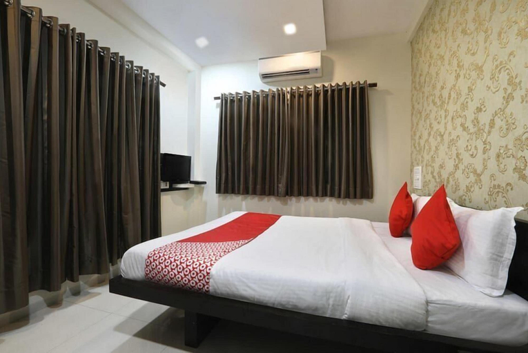 Bedroom 4, Vishnupriya Grand, Kolhapur