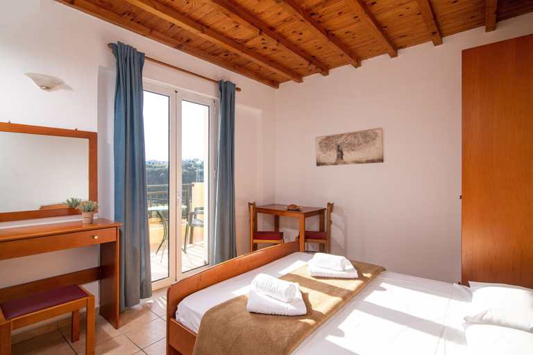 Bedroom 4, Golden Valentin Apartments, Crete