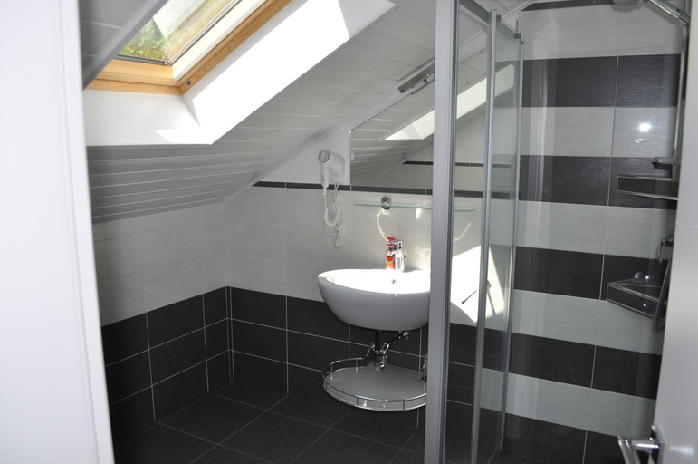 Bathroom 3, Garni San Paolo, Bolzano