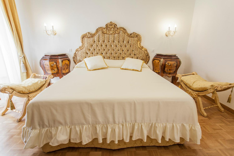 Bedroom, Suite Sarandrea, Rome
