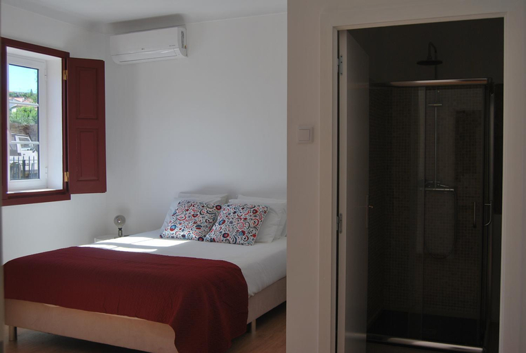 Others 5, Casa dos Primos, Vila Nova de Foz Côa