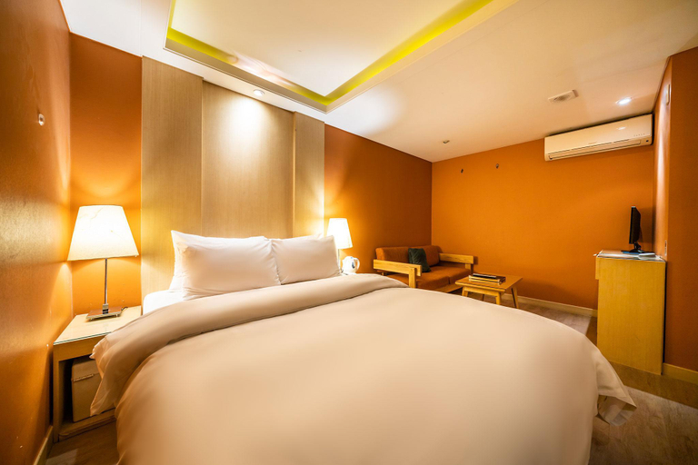 Bedroom 3, Yeongdeungpo CF, Yeongdeungpo