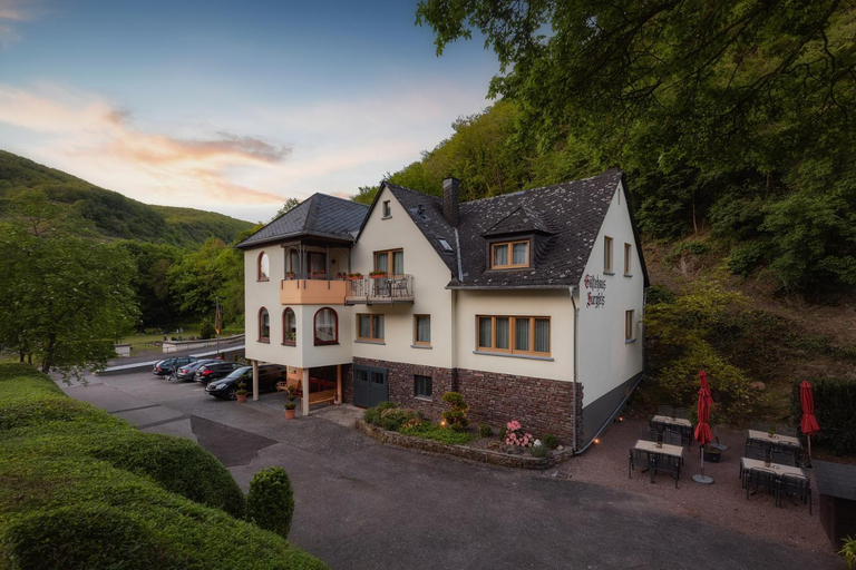 Exterior & Views 1, Hotel Burgfrieden, Cochem-Zell
