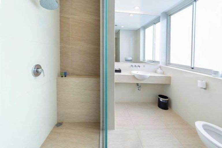 Bathroom 6