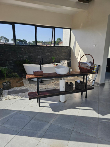 Balcony/terrace, Muguet, Busiiro