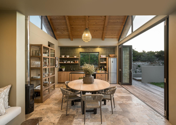 Others 5, Romansbaai Collection, Overberg