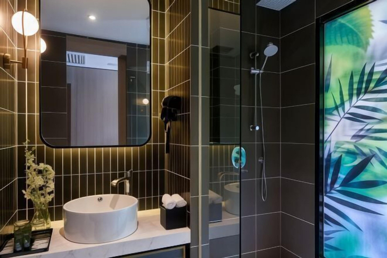 Bathroom 24