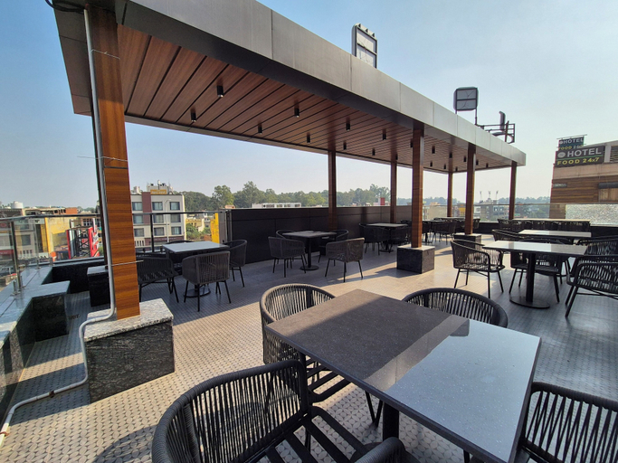 Food & Drinks 5, Lords Eco Inn Dera Bassi, Sahibzada Ajit Singh Nagar