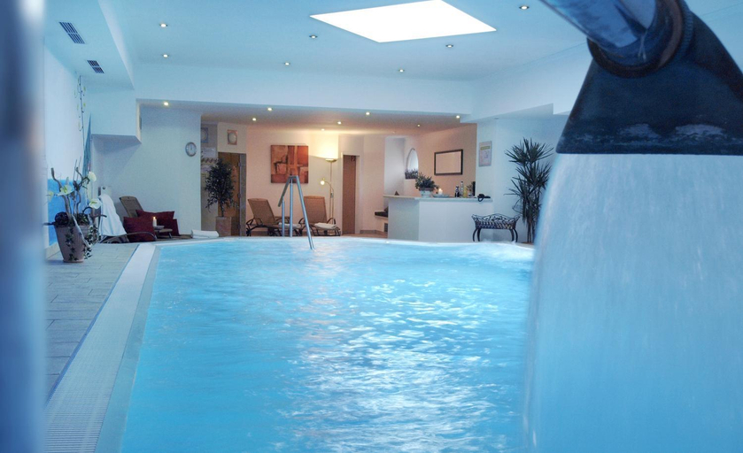 Sport & Beauty 5, Hotel Restaurant Zum Goldenen Anker mit Hallenbad & Wellnessbereich, Passau
