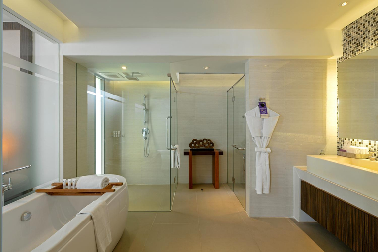 Bathroom 24