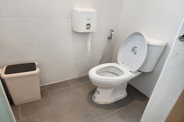 Bathroom 7