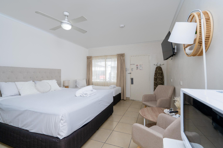 Bedroom 12